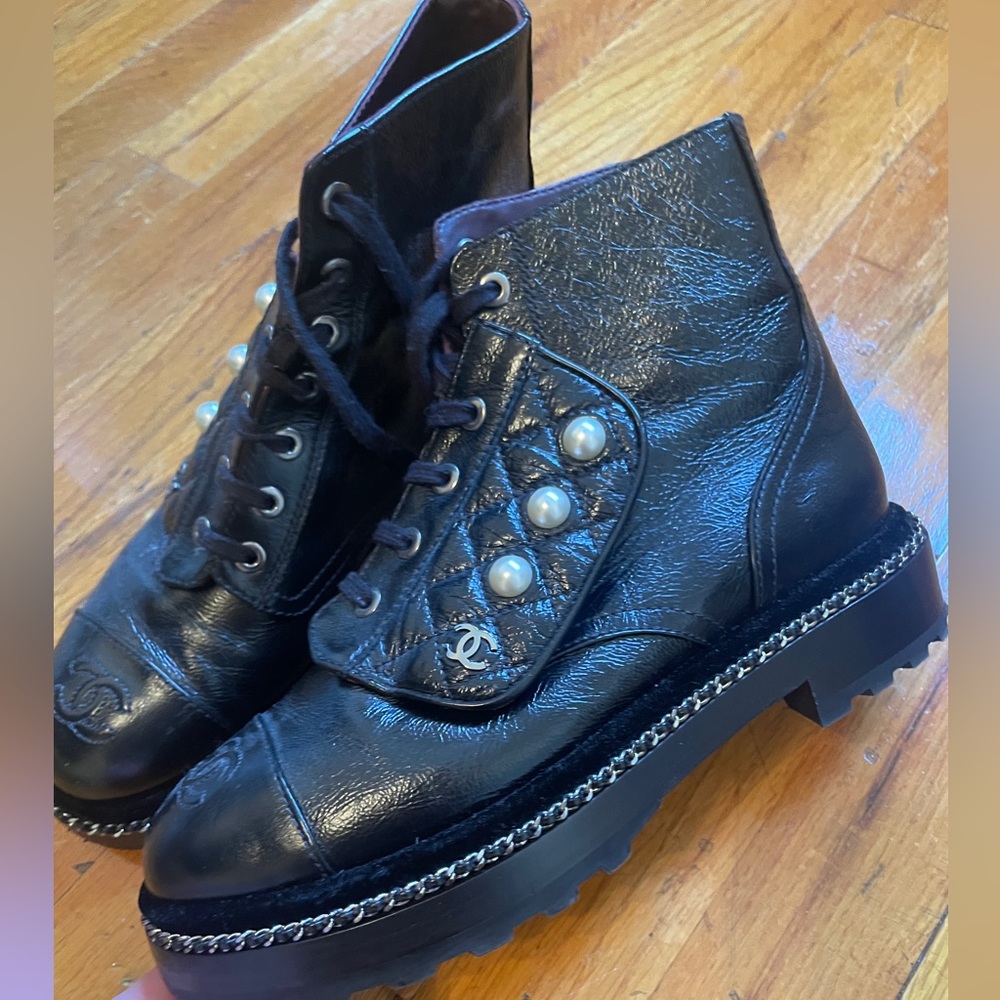 Chanel pearl combat boots size 36.5 Like new!!